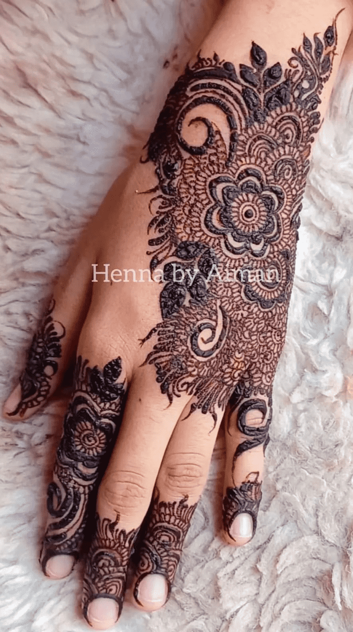 Stunning Latest Henna Design