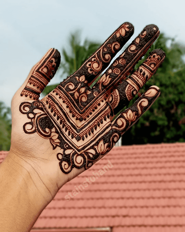 Cute Lotus Henna Design