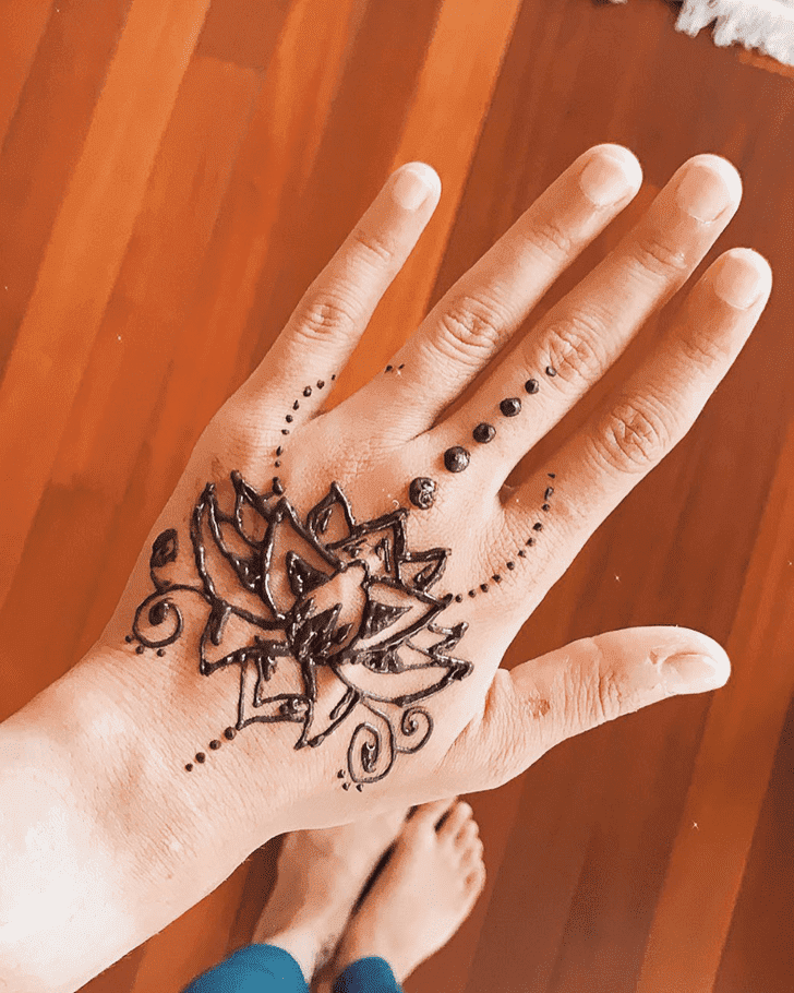 Slightly Lotus Mehndi Design