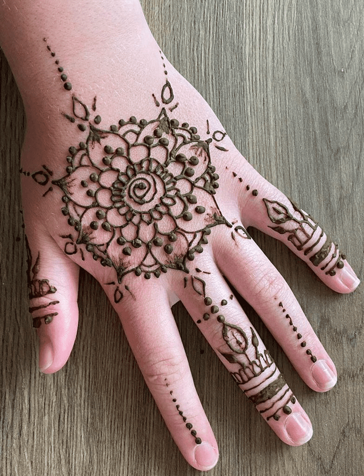Fascinating Ludhiana Henna Design