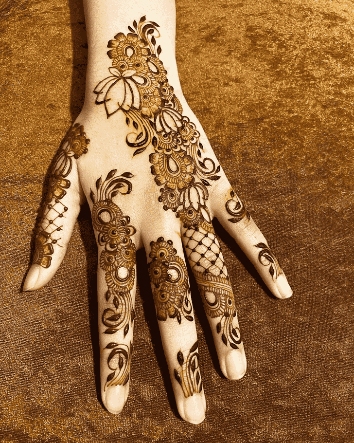 Adorable Madurai Henna Design