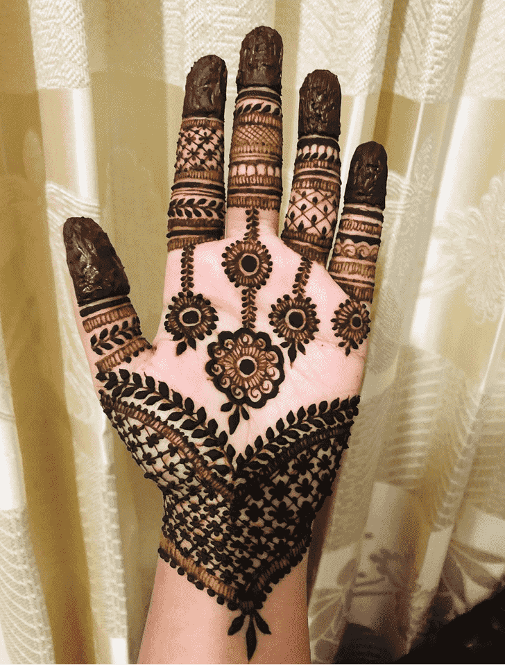 Fascinating Madurai Henna Design