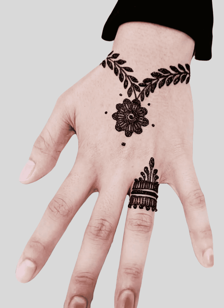 Fascinating Magha Amavasya Henna Design