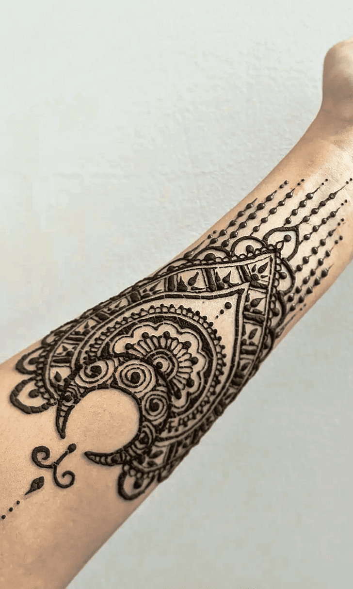 Resplendent Malayalam Henna Design