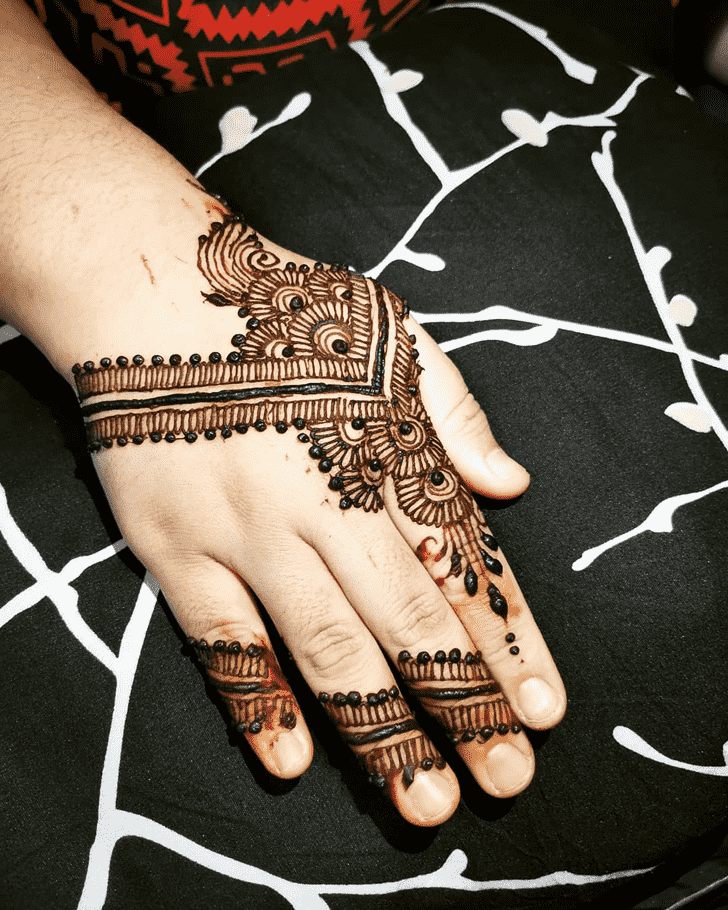 Splendid Male Henna Design