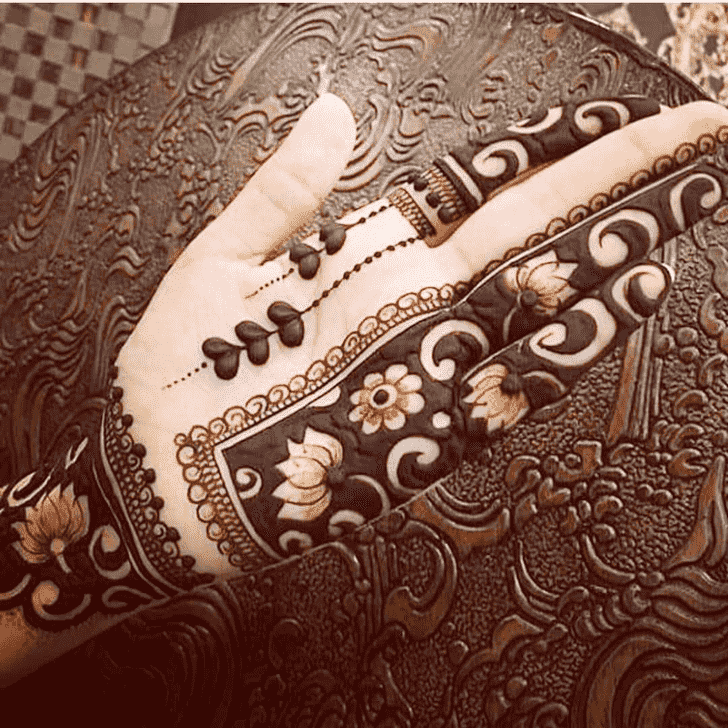 Ideal Manali Henna Design