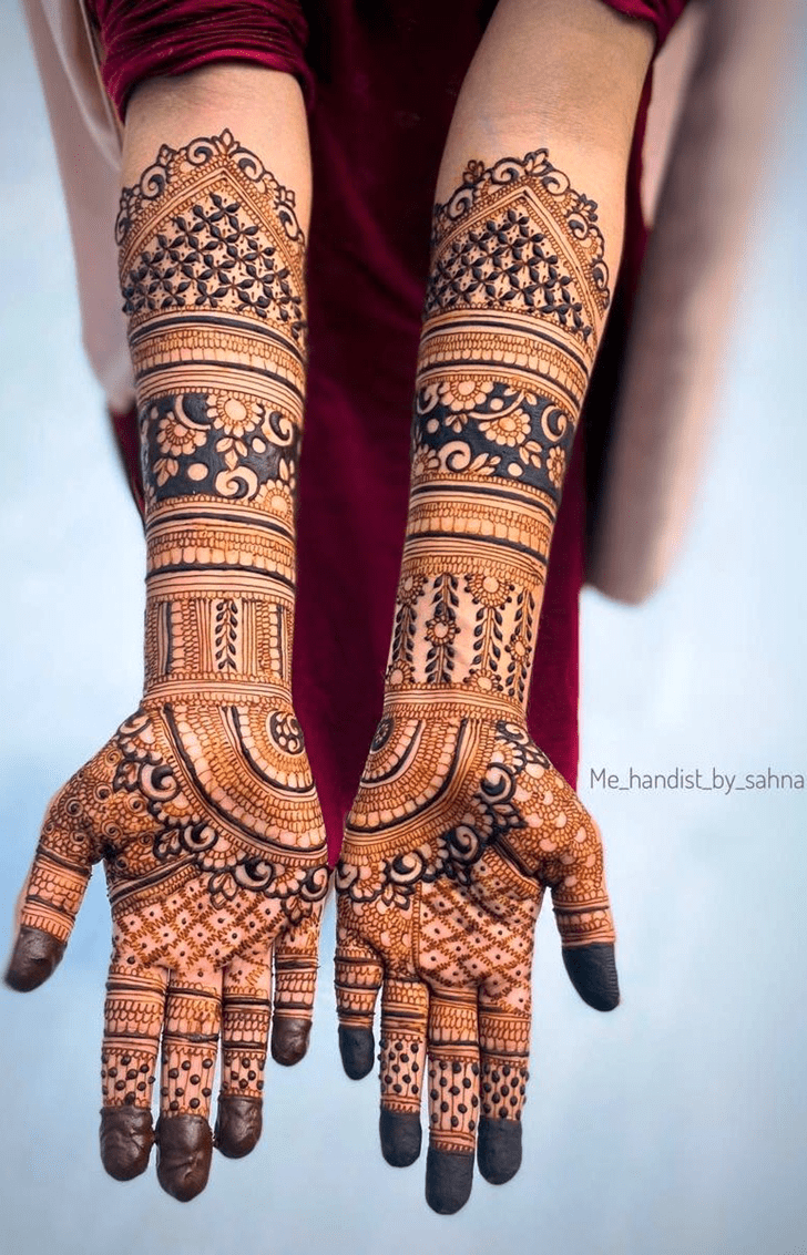 Elegant Manchester Henna Design