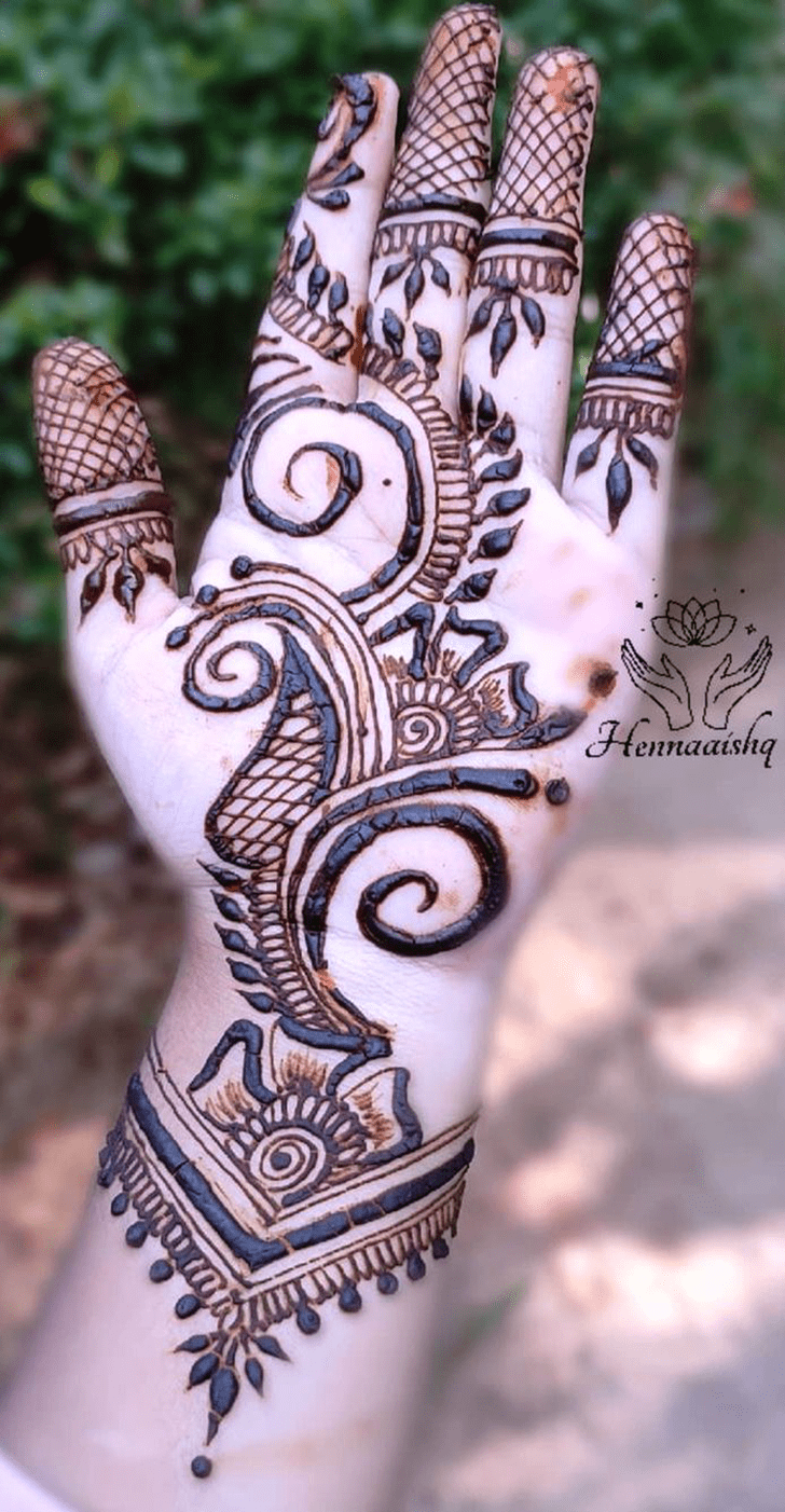 Fine Manchester Henna Design