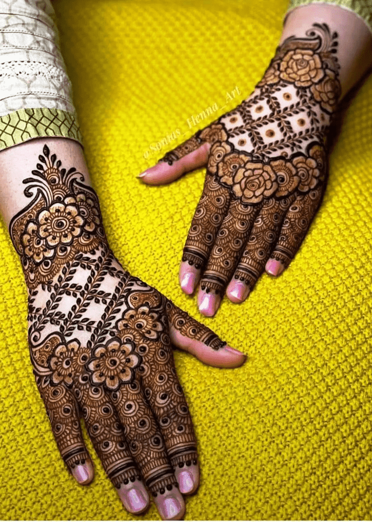 Appealing Mandala Henna Design