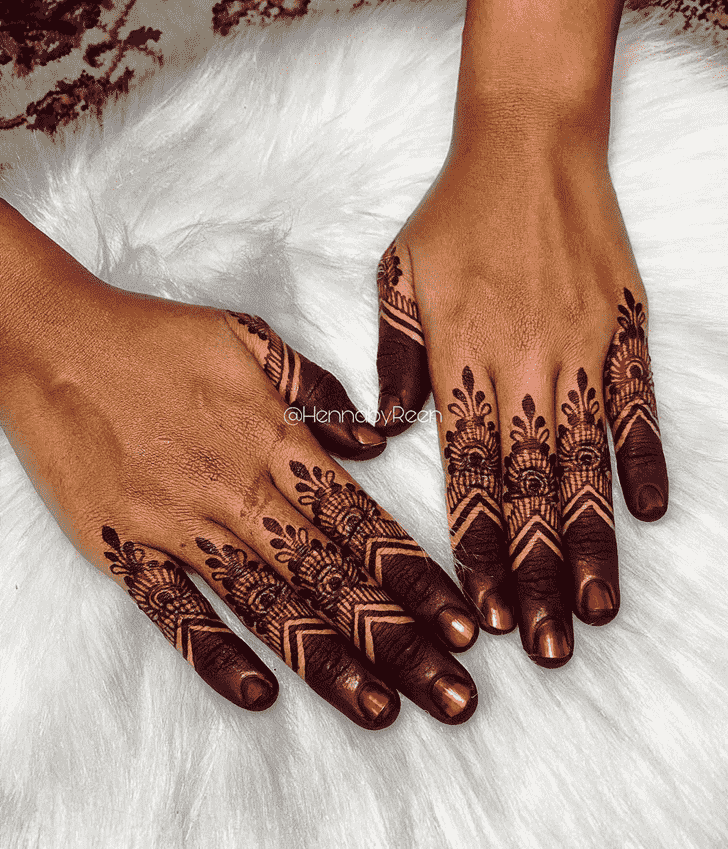 Classy Marwari Henna Design