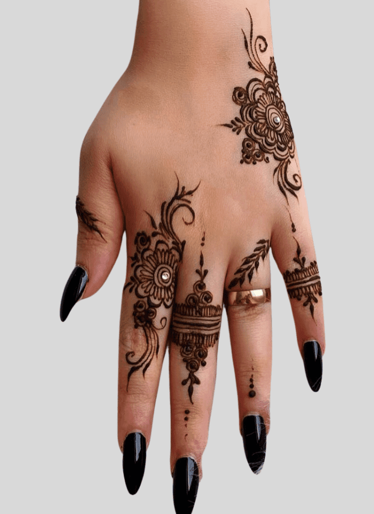 Adorable Mazari Sharif Henna Design