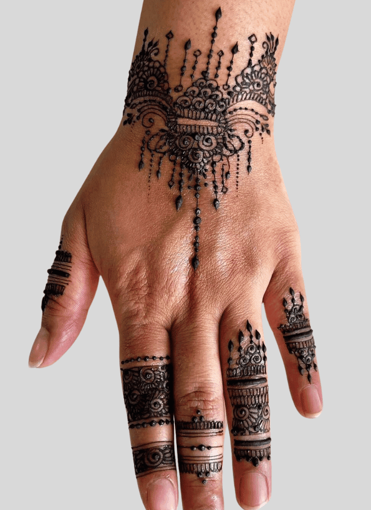 Exquisite Mazari Sharif Henna Design