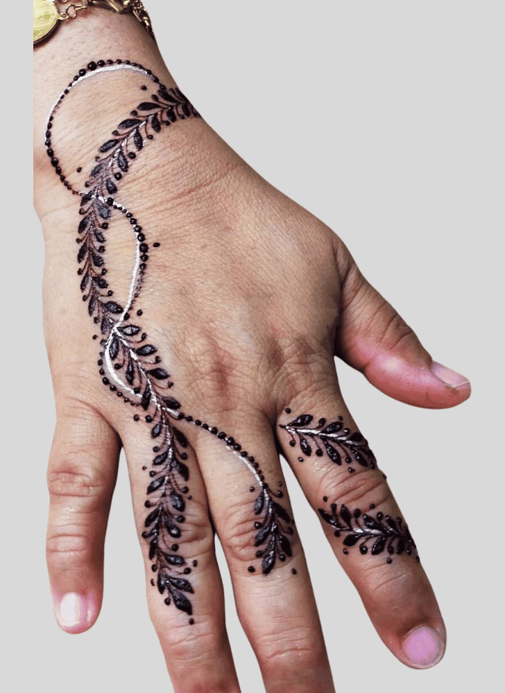 Fascinating Mazari Sharif Henna Design