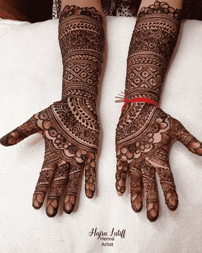 Fair McLeod Ganj Henna Design