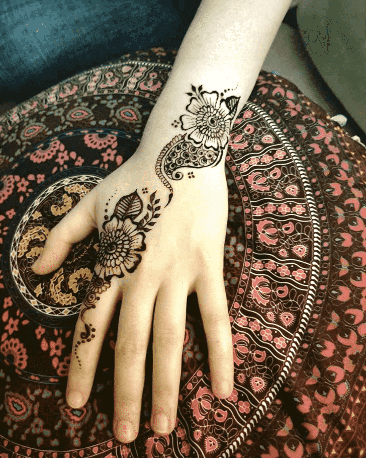 Graceful Melbourne Henna Design