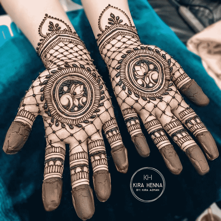 Fascinating Modern Henna Design