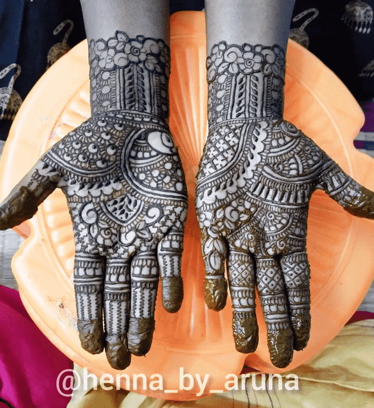 Fascinating Montreal Henna Design