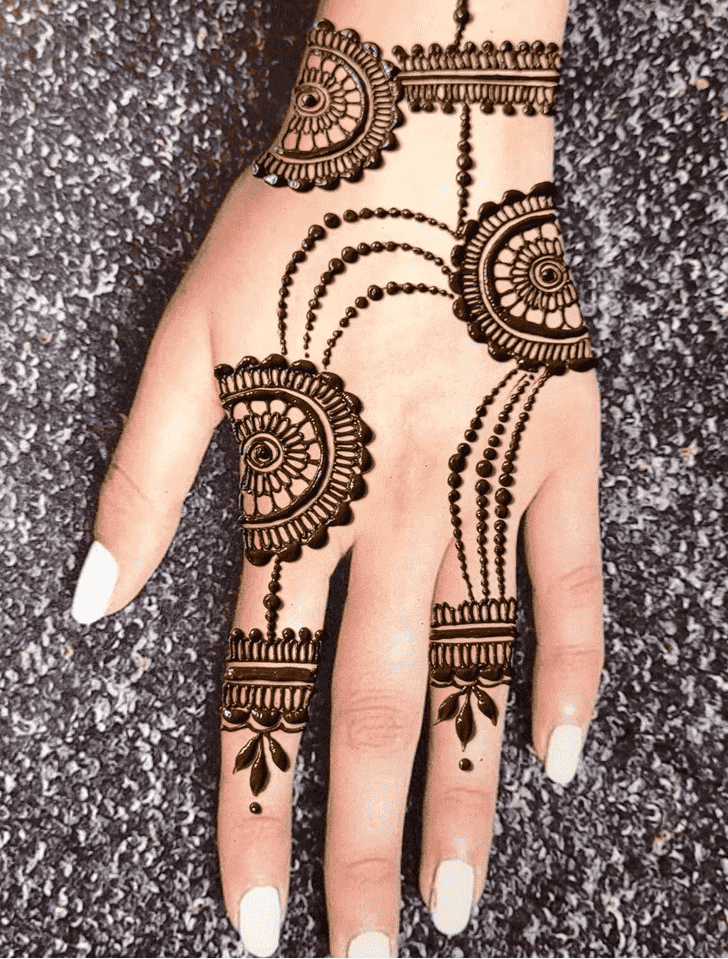 Graceful Montreal Henna Design