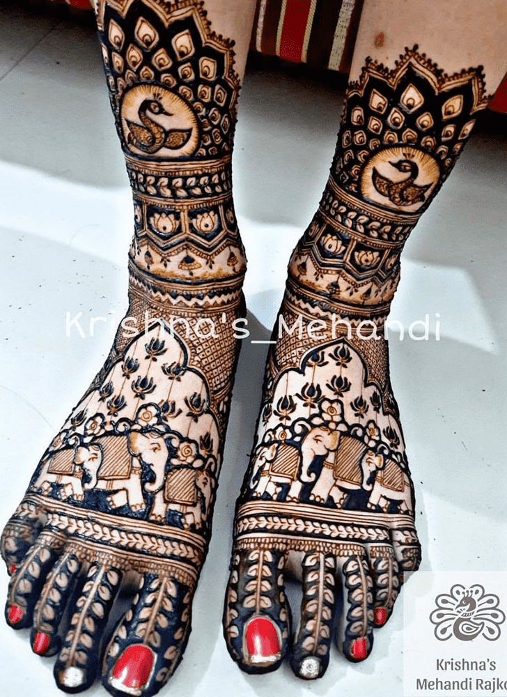 Fascinating Mor Mehndi Design