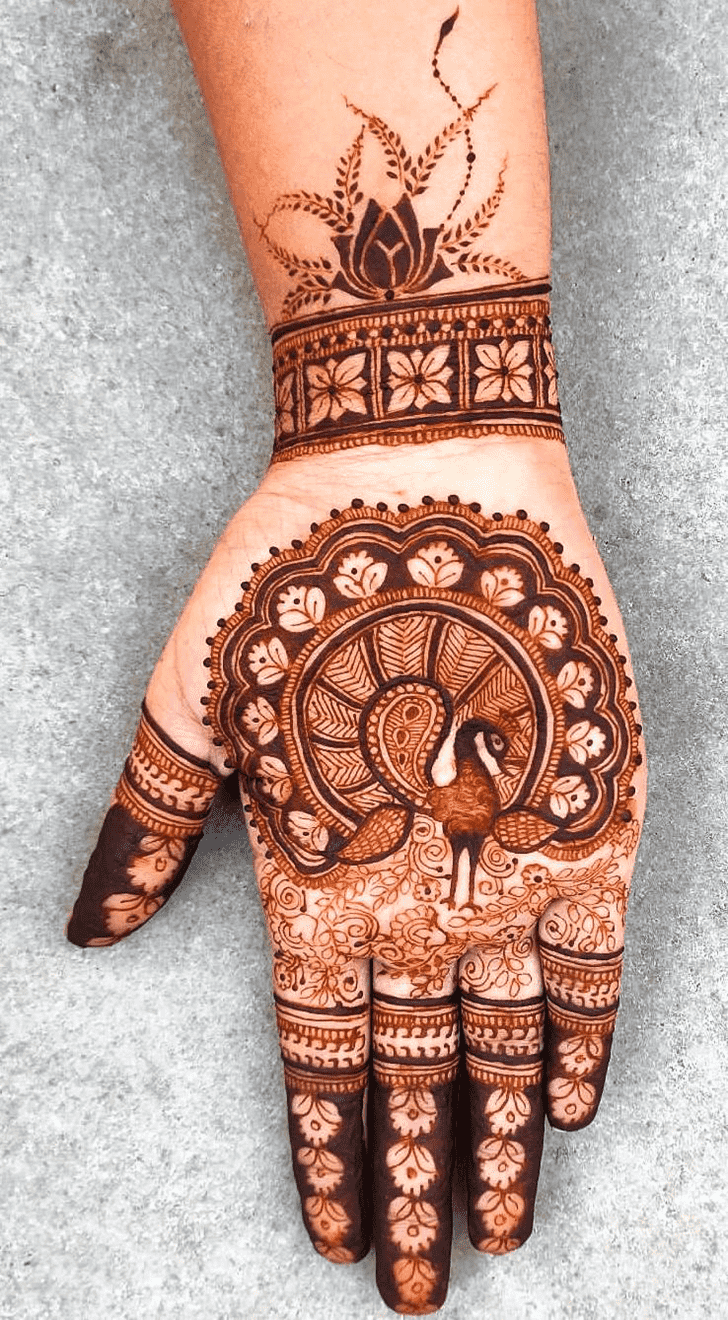 Magnificent Mor Mehndi Design