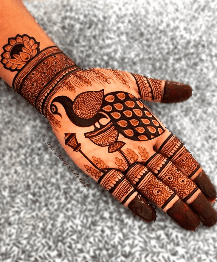 Splendid Mor Mehndi Design