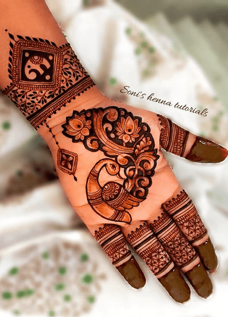 Stunning Mor Mehndi Design