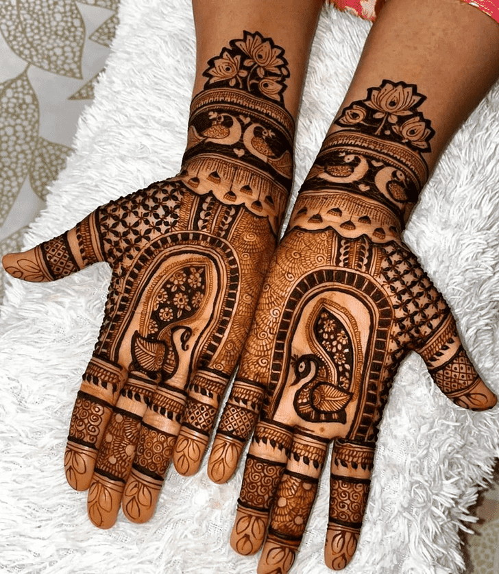 Wonderful Mor Mehndi Design