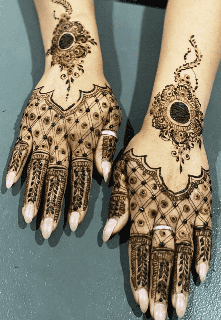 Ideal Moroccan Henna Design