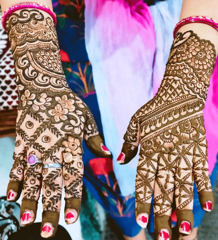 Radiant Moroccan Henna Design