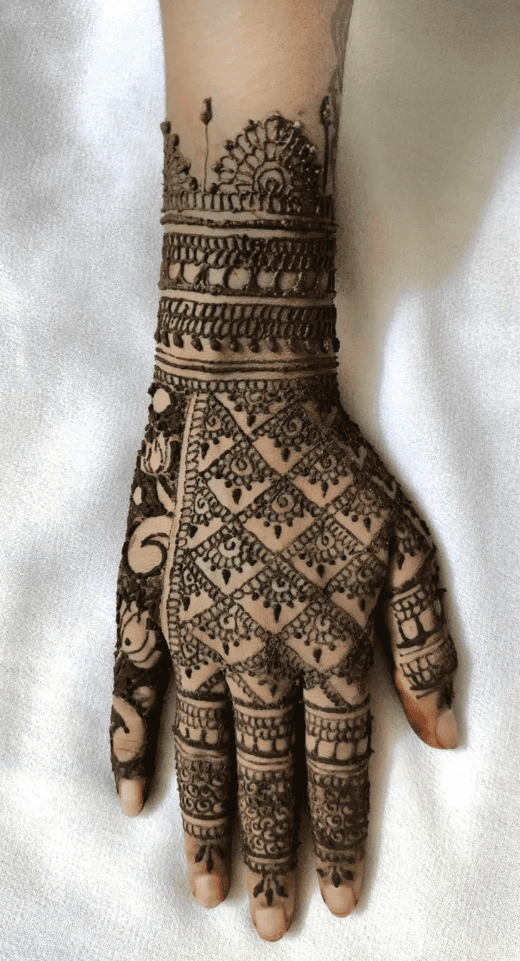 Bewitching Moscow Henna Design
