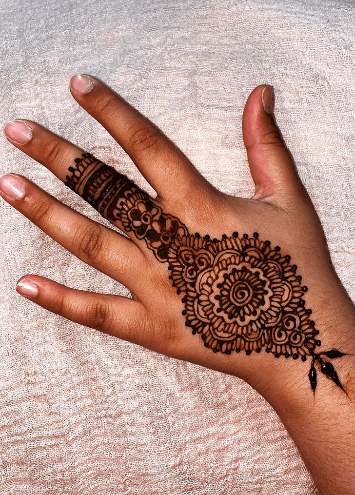 Delightful Moscow Henna Design