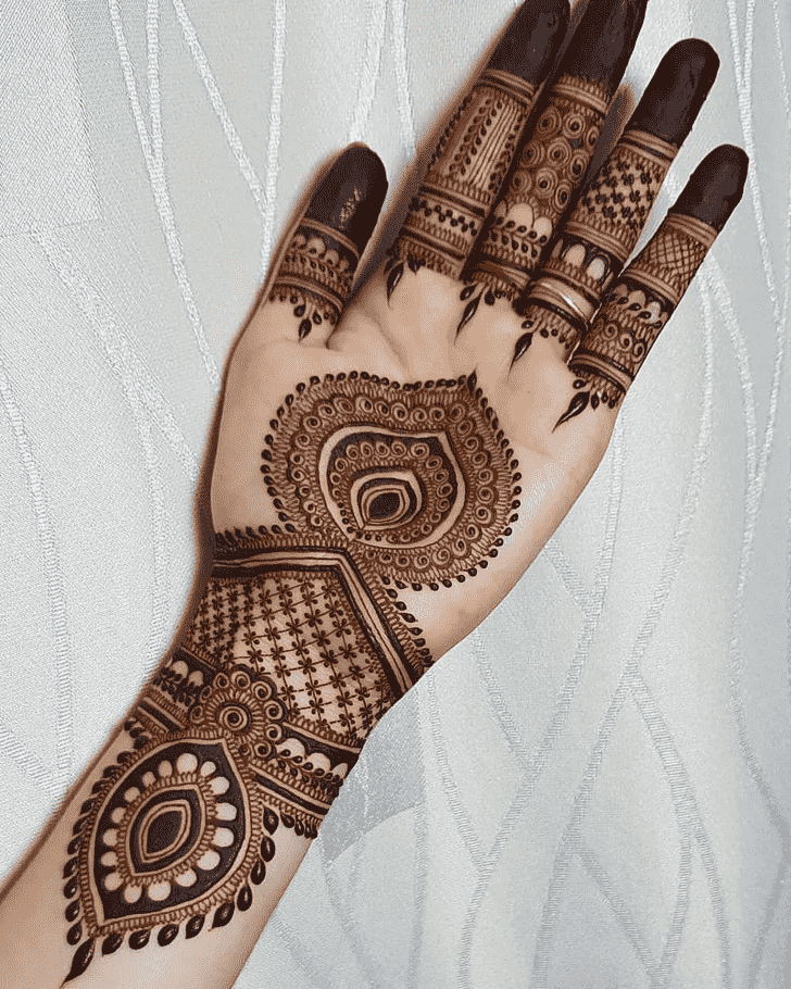 Ravishing Mughlai Henna Design