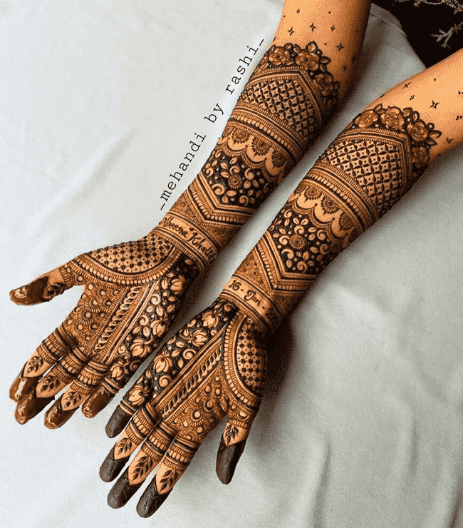 Charming Muktagacha Henna Design