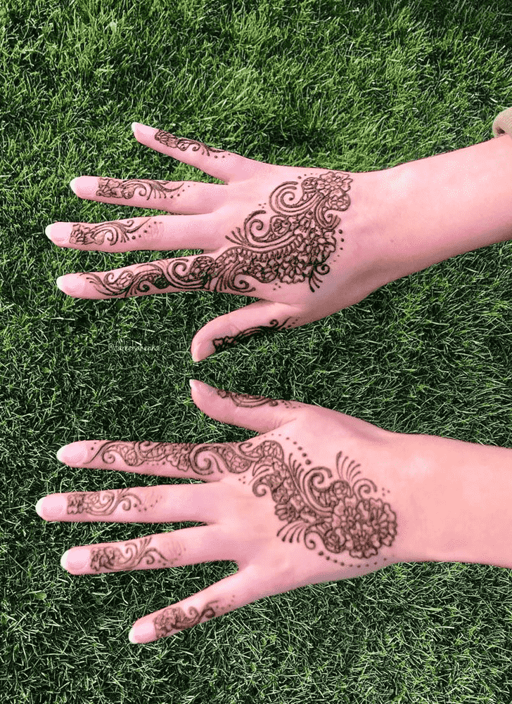 Good Looking Mumbai Henna Design