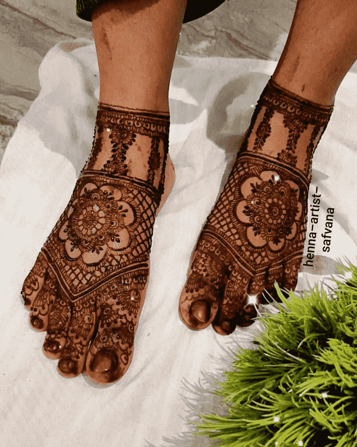 Magnificent Mumbai Henna Design