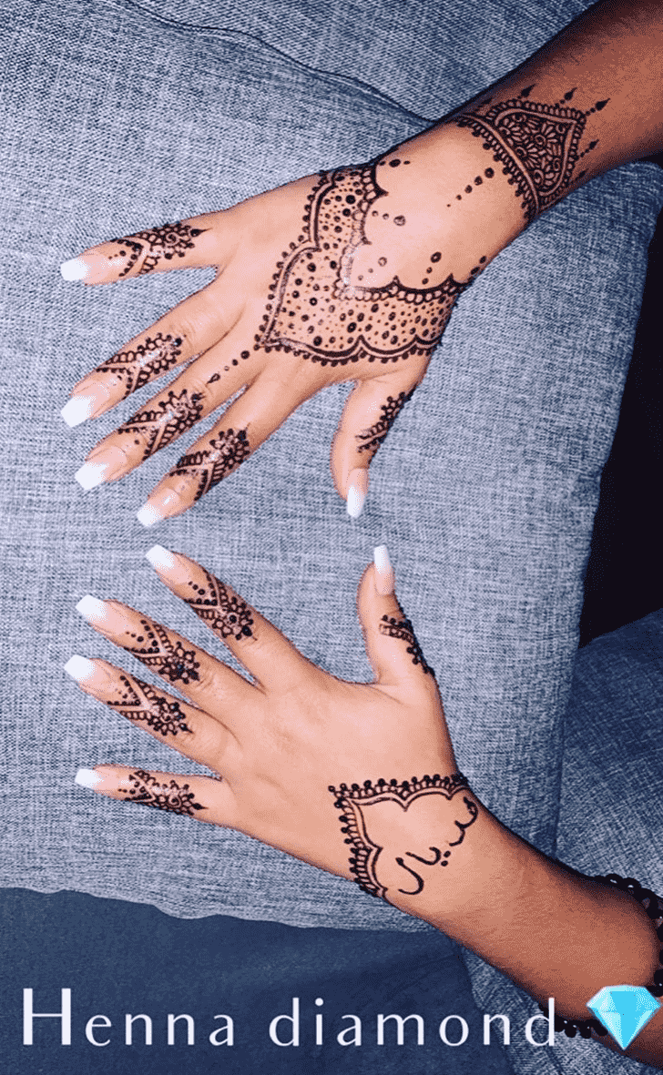 Splendid Mumbai Henna Design