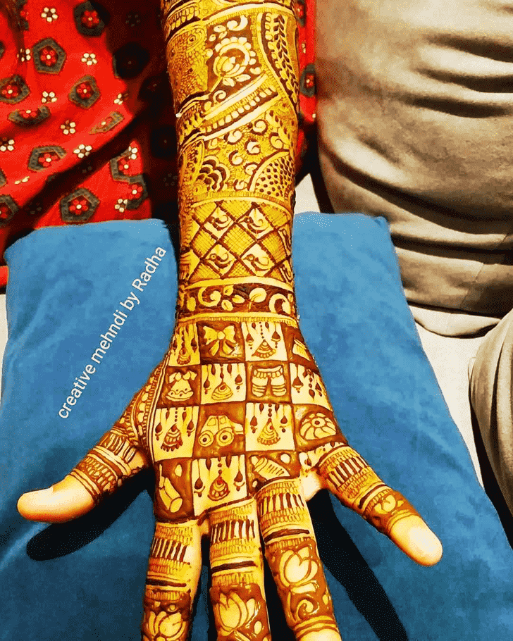 Charming Munich Henna Design