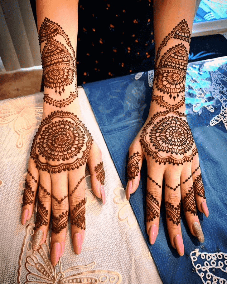 Classy Munich Henna Design