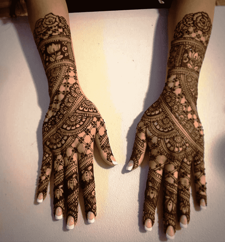 Mesmeric Munich Henna Design