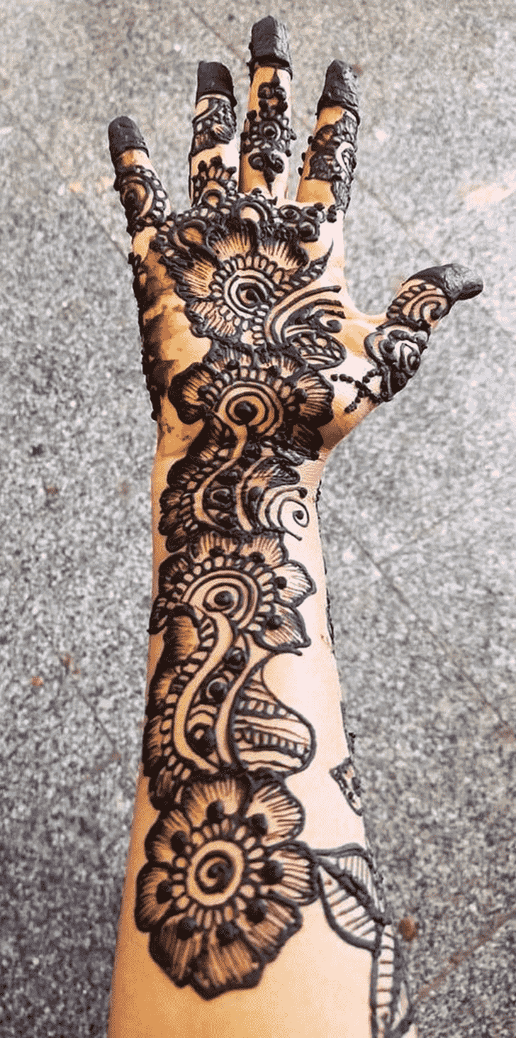 Classy Munnar Henna Design