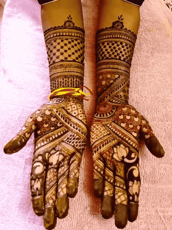 Arm Munnar Henna Design