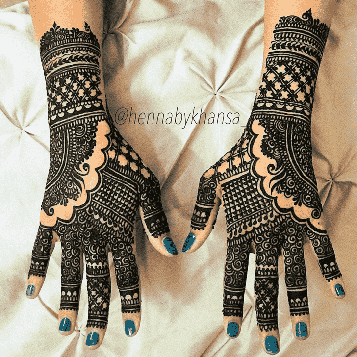 Grand Munnar Henna Design