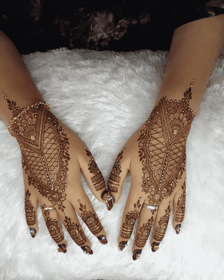 Refined Munnar Henna Design