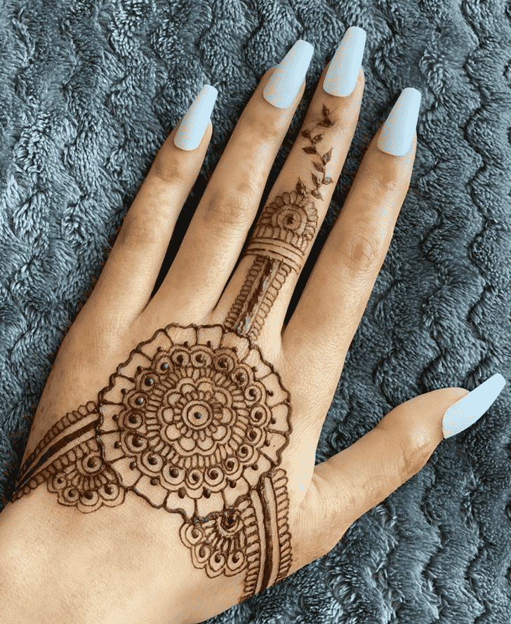 Mesmeric Mysore Henna Design