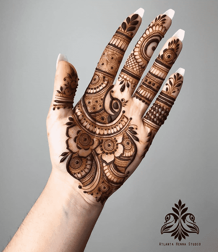 Adorable Nagpur Henna Design