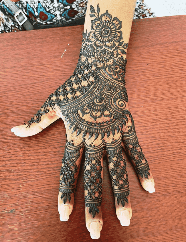 Angelic Nainital Henna Design