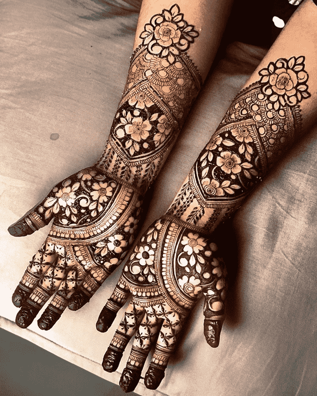 Magnetic Nainital Henna Design