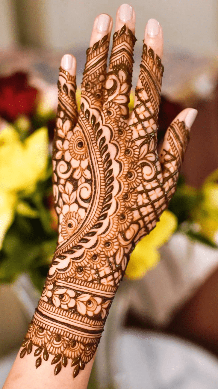 Captivating Narayanganj Henna Design