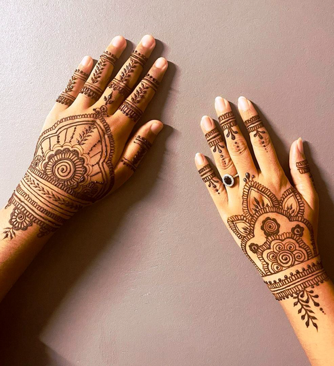 Bewitching Nashik Henna Design