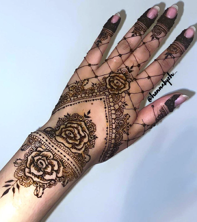 Classy Nashik Henna Design